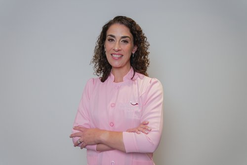 Luciane – Physio Assistant -   Luciane has a background and degree in physiotherapy. She joined the team in 2022 and is trained in Flavia Morellato's signature body and facial lymphatic drainage treatments, as well as detoxification lymphatic drainage and pregnancy/post-partum treatments.